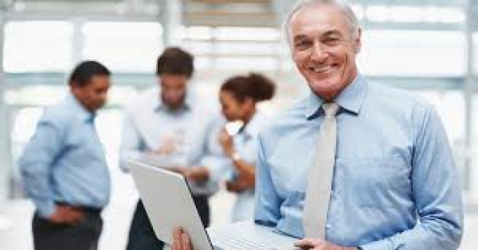 چرا استخدام نیروی کار مسن گزینه خوبی است؟