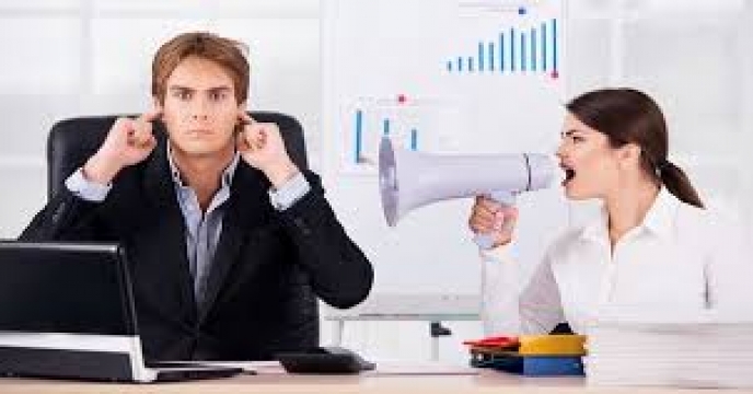 با یک همکار بی‌ملاحظه چطور برخورد کنیم؟