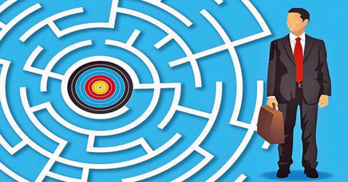 بمانیم یا استعفا دهیم؟