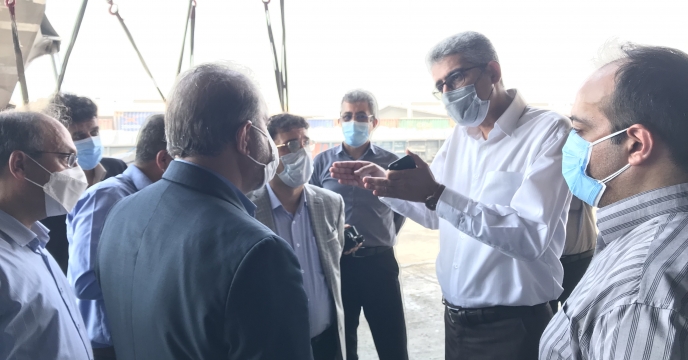 بازدید نایب ریس کمیسیون کشاورزی ، آب ، منابع طبیعی و محیط زیست مجلس شورای اسلامی از اسکله بندر شهید رجایی در بندرعباس