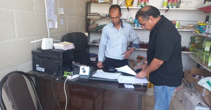 بازدید و نظارت گروه پایش کود استان ایلام  از انبار و دفتر توزیع کوددر شهرستان دره شهر