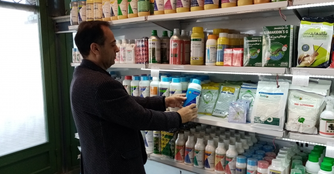 کمیته پایش از فروشندگی های مجاز سموم کشاورزی شهرستان ساوجبلاغ بازدید نمود.