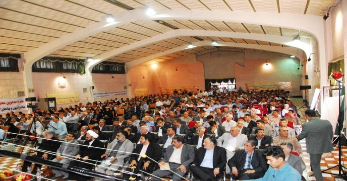 گردهمايي بزرگ جامعه كشاورزي در مركز همايش هاي شركت خدمات حمايتي كشاورزي استان فارس