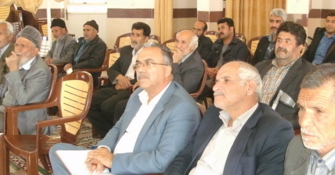 دوره آموزشی چگونگی و زمان مصرف انواع کودهای شیمیایی و آلی در استان يزد