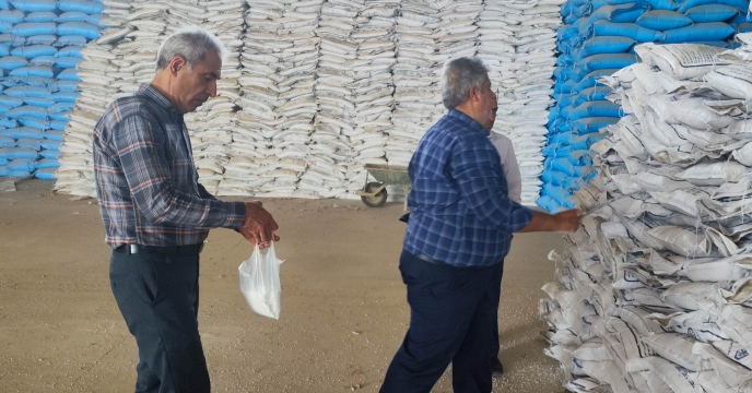 نمونه برداری از پارت 16 سولفات پتاسیم گرانوله شرکت پویا تدبیر فراست