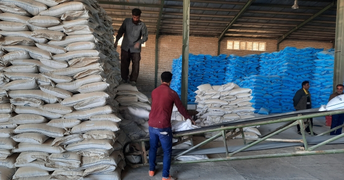 توزیع بیش از 15000 تن انواع کود شیمیایی یارانه ای طی 9 ماهه اخیر