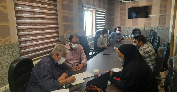 جلسه مسئول حراست و کارشناس کشاورزی شرکت خدمات حمایتی کشاورزی استان یزد با کارگزاران شهرستان ابرکوه