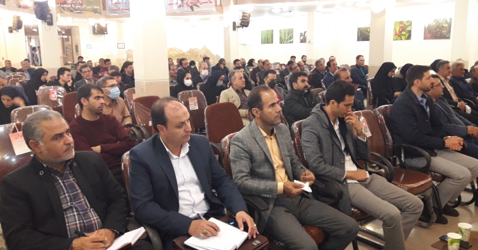 برگزاری همایش کشت قراردادی و ثبت حواله های الکترونیک در استان اصفهان