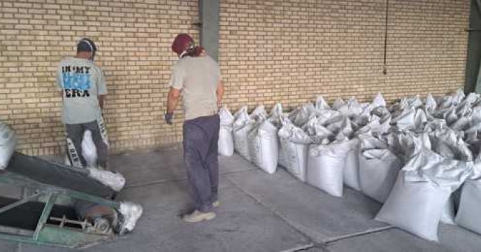 توزیع مقدار 479 تن نهاده کشاورزی بین انبار کارگزاران در سطح شهرستان مهر 