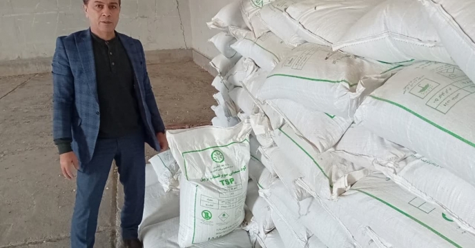 بازدید مدیر شرکت خدمات حمایتی کشاورزی استان گلستان از انبار کارگزاری کود برزمینی در شهرستان رامیان