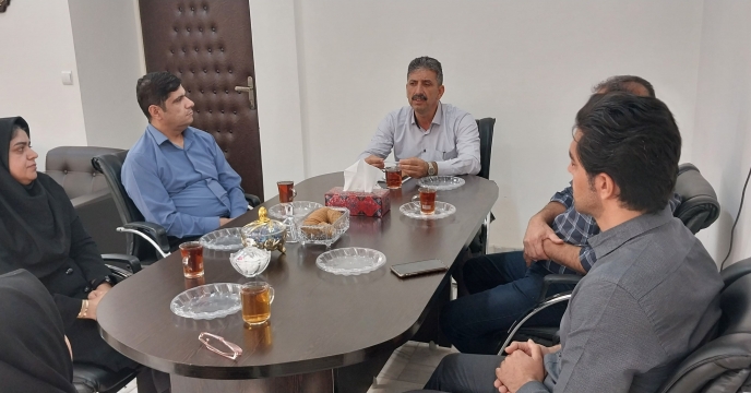 برگزاری جلسه صمیمی با کارکنان واحد مالی شرکت در هفته دولت