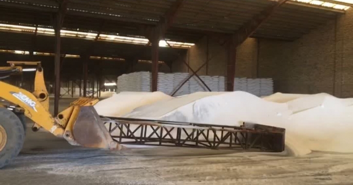 توزیع مقدار375 تن انواع کود کشاورزی یارانه ای برای محصول کشاورزان جو کار شهرستان گنبد در  آبان ماه سال جاری