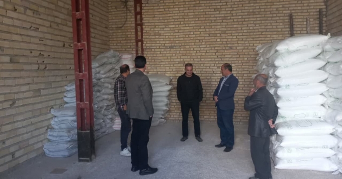بازدید از کارخانه تولید کود  ایوان توسط استان ایلام