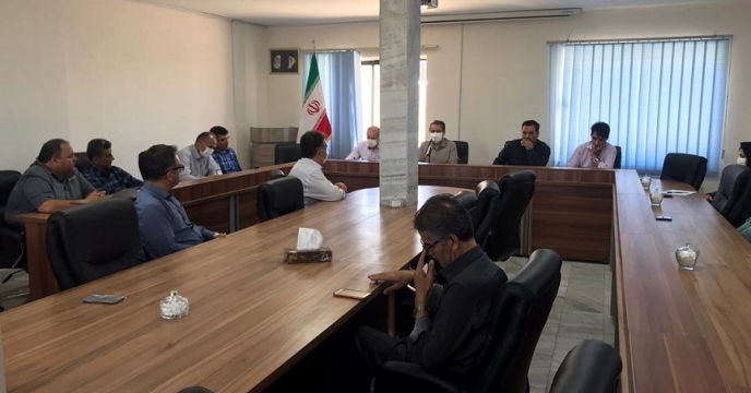 اولین نشست مدیر شرکت خدمات حمایتی کشاورزی استان آذربایجان غربی با همکاران در سال جهش تولید
