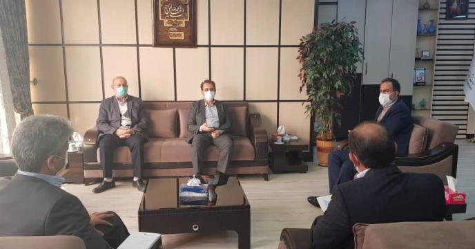 جلسه عملیاتی نمودن کشاورز کارت با مدیر عامل بانک کشاورزی استان آذربایجان غربی 