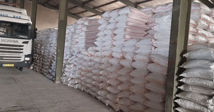 طی هفته اول و دوم بهمن ماه میزان 1200تن  کود اوره از مبادی و پتروشیمی های مختلف تامین و به کارگزاران استان تهران حمل گردید