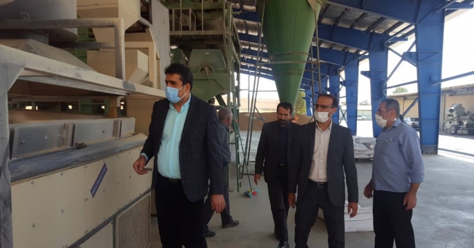 بازدید مدیر فنی و بهبود کیفیت بذر ونهال از انبار بذر استان چهار محال و بختیاری 