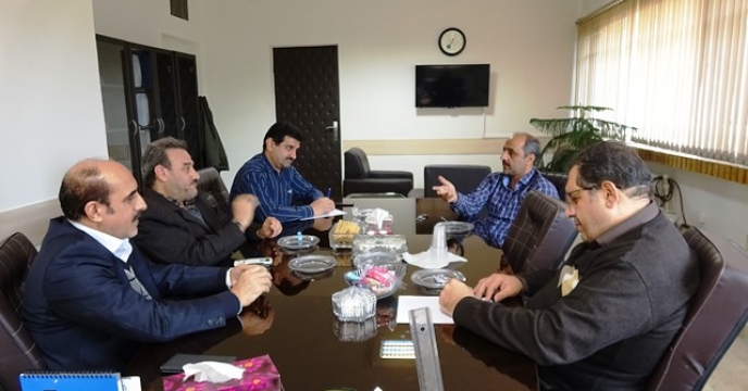 نشست هفتگی مدیریت مرکز تحقیقات کاربردی نهاده های کشاورزی 