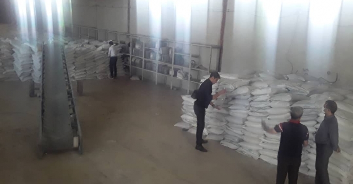 بازدید میدانی کارگروه رصد و پایش شعبه لرستان از انبارهای ذخیره وتوزیع نهاده های کشاورزی کارگزاران شهرستان دورود
