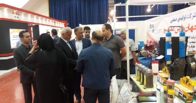 بازدید نماینده محترم رشت در مجلس شوراری اسلامی از غرفه شرکت