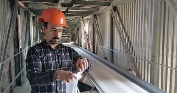 نمونه برداری از خط تولید اوره پتروشیمی شیراز