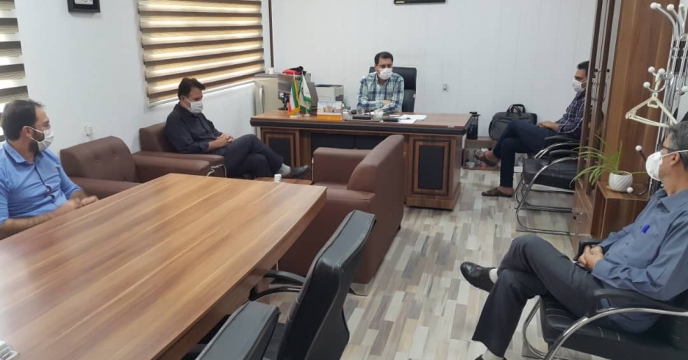 جلسه هماهنگی مدیر با همکاران