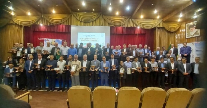 انتخاب 3 کارگزار استان زنجان به عنوان کشاورز نمونه
