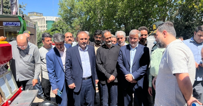 بازدید مدیر استان از نمایشگاه و دست آوردهای بخش کشاورزی البرز