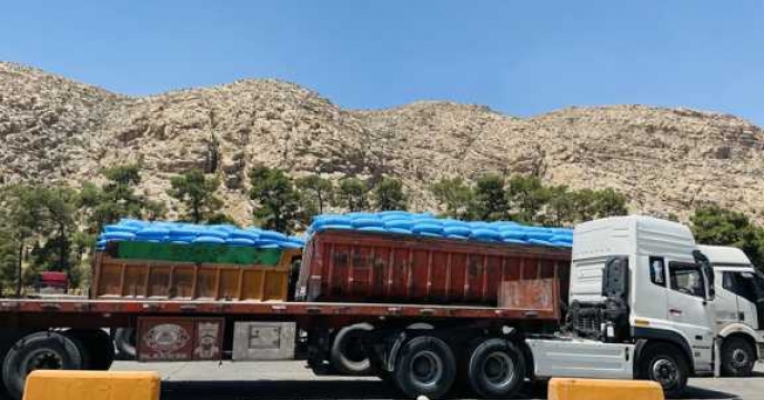 تداوم پشتیبانی فرااستانی با ارسال ۳۲۶۸ تن کود اوره از فارس به گلستان جهت تقویت زنجیره تولید