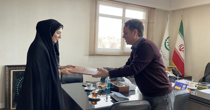 تقدیر مدیریت استان از خبرنگار خبرگزاری جمهوری اسلامی ایران (ایرنا)