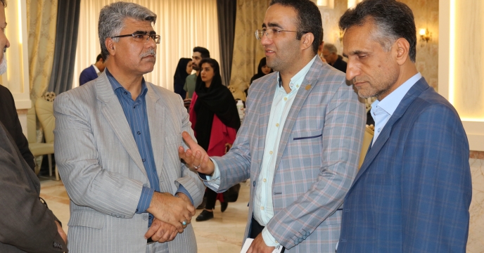 حضور مشاور و رئیس حوزه ریاست سازمان جهاد کشاورزی استان در همایش معرفی سبد محصولات شرکت خدمات حماتیتی کشاورزی در  استان خراسان رضوی