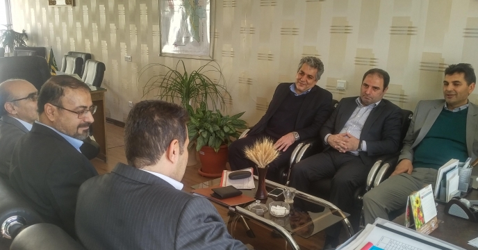 جلسه عضوهیئت مدیره با معاون سازمان جهادکشاورزی استان کرمان