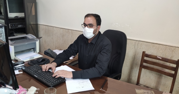 کنترل آفت مگس میوه مدیترانه در باغات انار استان یزد