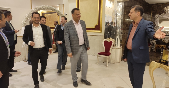 حضور مدیر جهاد کشاورزی شهرستان گازران برای تسهیل دسترسی کشاورزان به کودهای استاندارد حضور مدیر جهاد کشاورزی شهرستان گازران برای تسهیل دسترسی کشاورزان به کودهای استاندارد