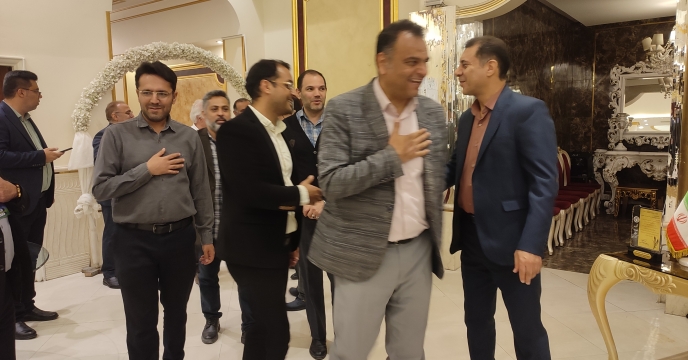 مدیر امور زراعت در حاشیه همایش استان قم گفت: سبد کودی شرکت خدمات حمایتی کشاورزی، تضمینکننده تولید محصولات راهبردی در بخش زراعت است مدیر امور زراعت در حاشیه همایش استان قم گفت: سبد کودی شرکت خدمات حمایتی کشاورزی، تضمینکننده تولید محصولات راهبردی در بخش زراعت است