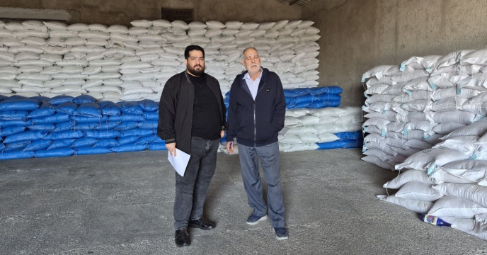 بازدید کارشناس پایش کودی از کارگزاری کود خرمن سرای گمیشان در شهرستان  گمیشان 