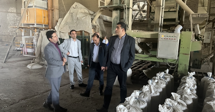 بازدید از انبارهای استان در خصوص فروش بذر استان سمنان