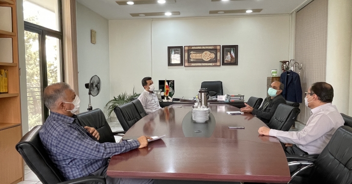 برگزاری جلسه مدیر و معاونین شعبه فارس با معاون مرکز تحقیقات کاربردی نهاده های کشاورزی