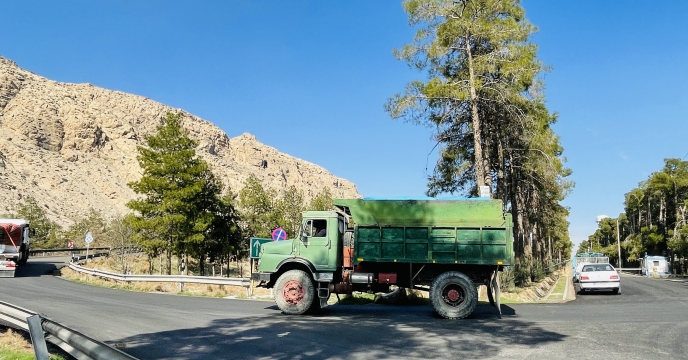 توزیع کود کشاورزی دی آمونیوم فسفات بین انبار کارگزاران در سطح شهرستان مهر