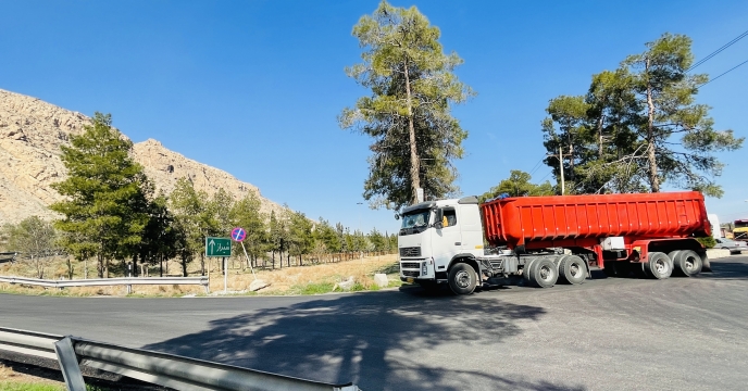 بیش از یک هزار تن نهاده کشاورزی برای توزیع به شهرستان زرقان ارسال شد