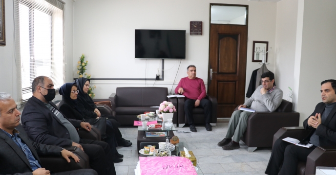 برگزاری جلسه مربوط به حل مشکل نقدینگی کارگزاران در استان آذربایجان غربی