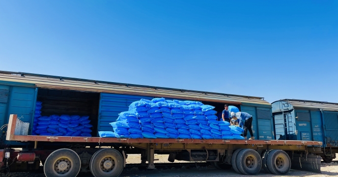 ادامه عملیات حمل ریلی از مبدأ پتروشیمی شیراز به مقصد استان خراسان رضوی