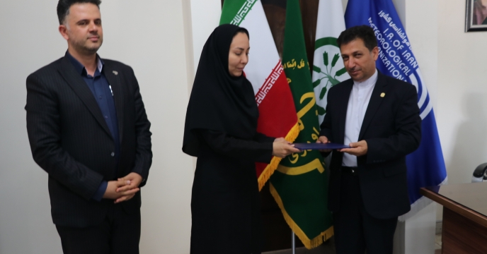 تقدیر مدیریت شرکت خدمات حمایتی کشاورزی آذربایجان غربی از روابط عمومی اداره کل هواشناسی استان به مناسبت روز خبرنگار