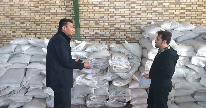 بازدید و نظارت بر انبار کارگزاری شمس آباد استان قم