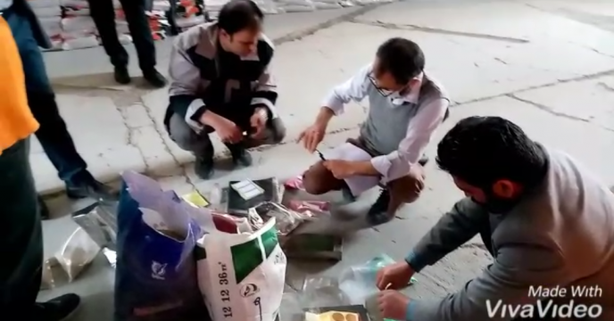 نمونه برداری از مواد کودی واحدهای تولیدی سطح استان توسط کارگروه پایش