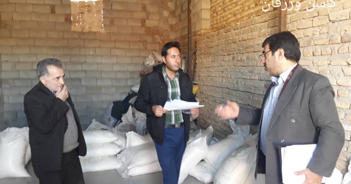 بازدید اکیپ پایش کود استان آذربایجان شرقی از انبار متقاضی عاملیت جدید