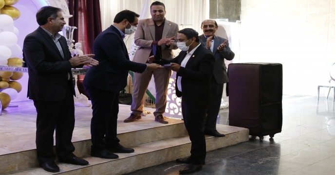 بازدید مشاور نایب رئیس کمیسیون کشاورزی مجلس از همایش البرز 
