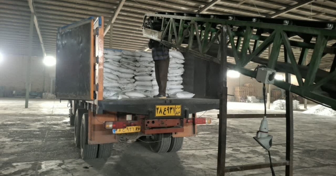 تامین مقدار 25 تن کود اوره از پتروشیمی لردگان برای کارگزاری آقای رضوانی شهرستان شاهرود