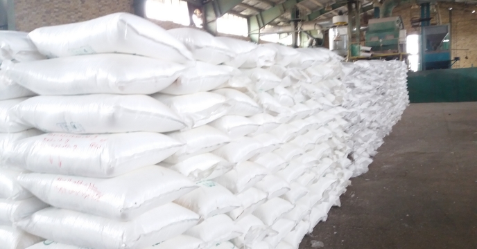 تامین و توزیع 14652 تن انواع کود کشاورزی یارانه ای  به شهرستان اراک و حومه در نه ماهه سال جاری