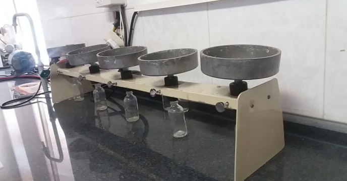 بازدید از آزمایشگاه بخش خصوصی شهرستان ساوه در استان مرکزی 